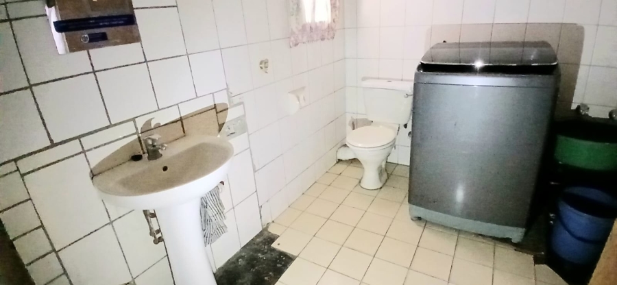 5 Bedroom Property for Sale in Westridge Western Cape